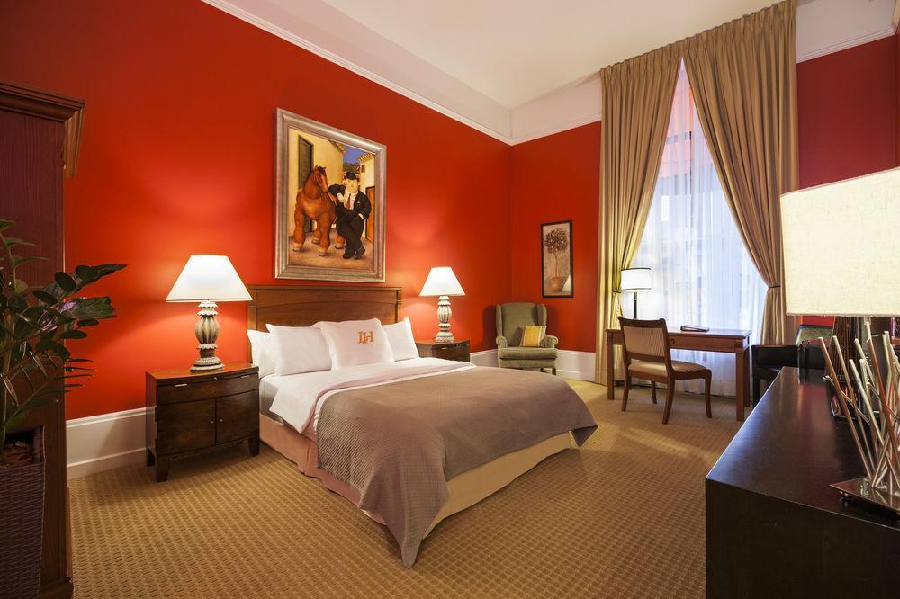 แอลโฮเต็ล Hotel มอนทรีอัล ภายนอก รูปภาพ