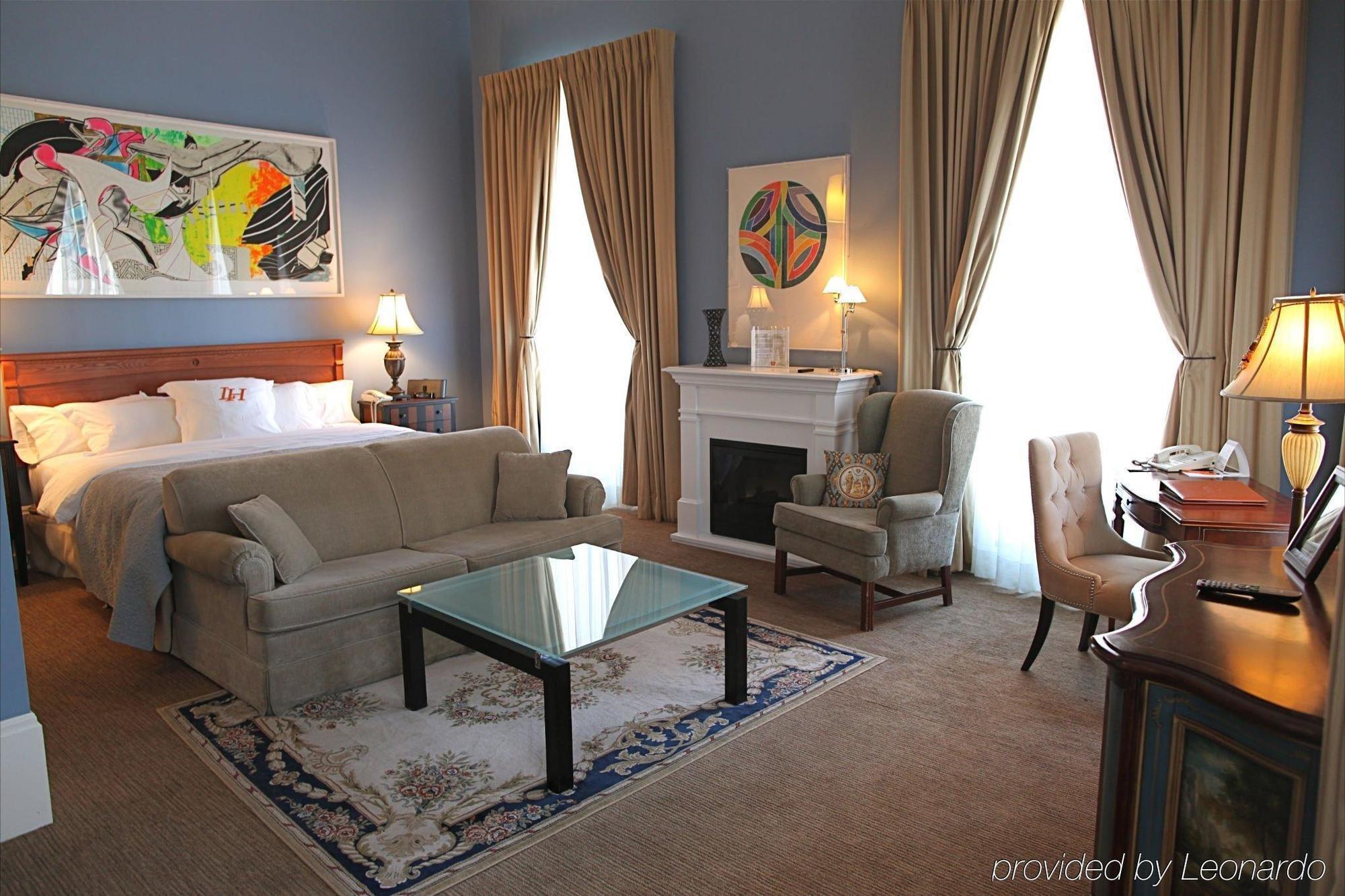 แอลโฮเต็ล Hotel มอนทรีอัล ภายนอก รูปภาพ