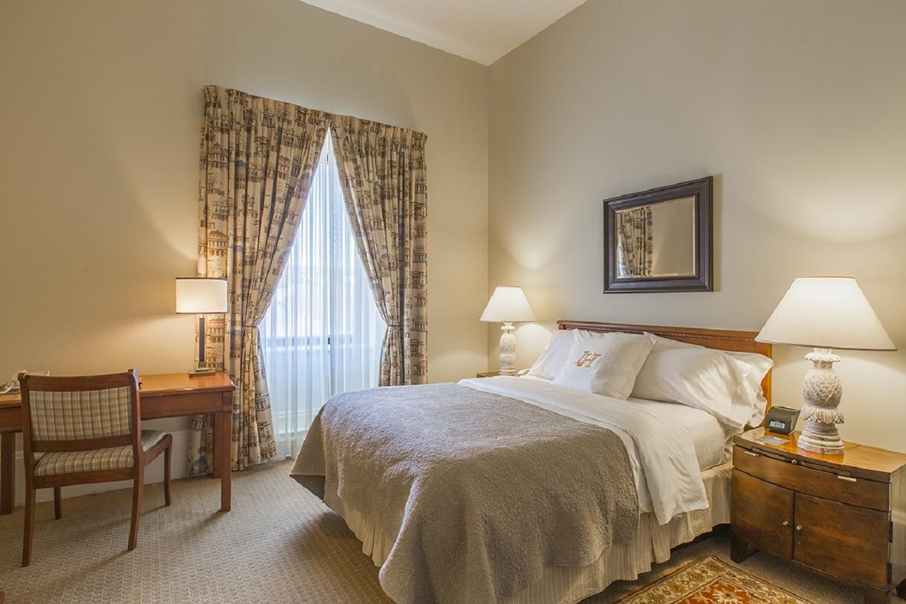 แอลโฮเต็ล Hotel มอนทรีอัล ภายนอก รูปภาพ