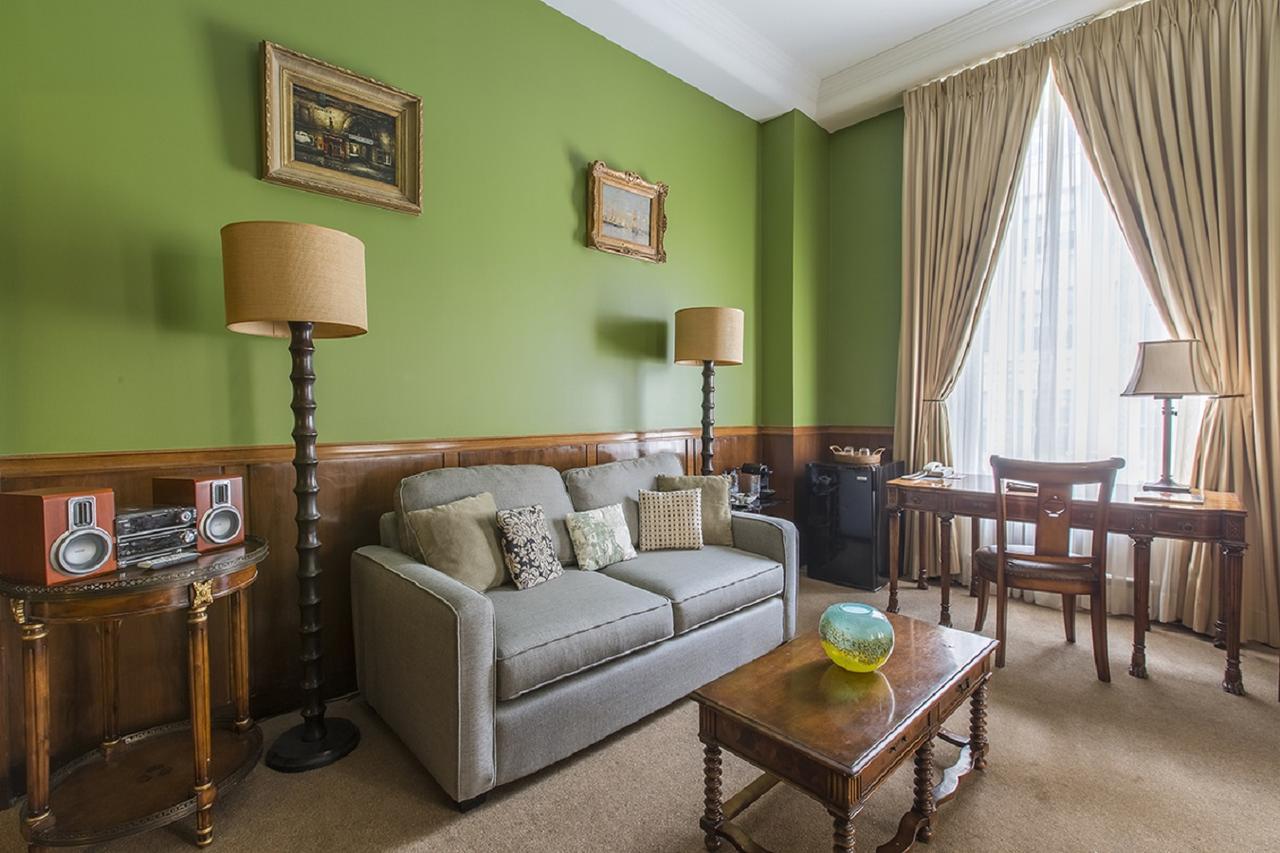 แอลโฮเต็ล Hotel มอนทรีอัล ภายนอก รูปภาพ