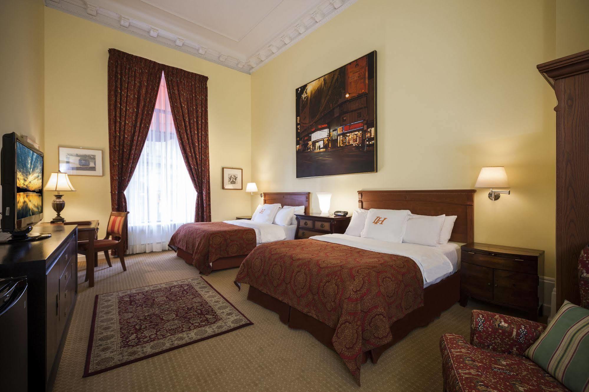 แอลโฮเต็ล Hotel มอนทรีอัล ภายนอก รูปภาพ