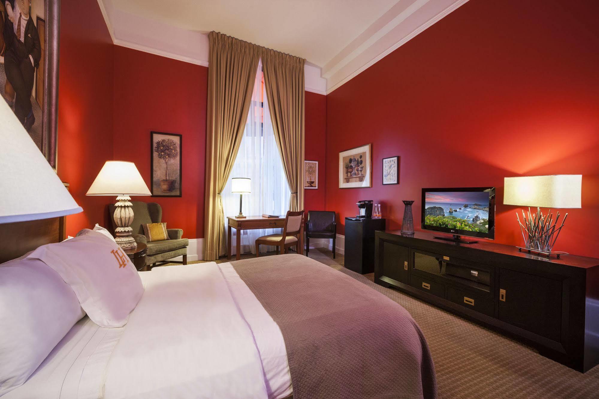 แอลโฮเต็ล Hotel มอนทรีอัล ภายนอก รูปภาพ